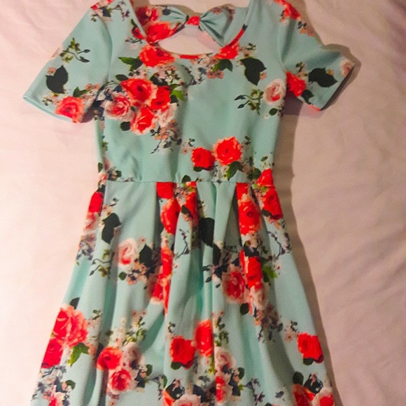 Spring Inspired Floral Print Dress - Picture 2 of 2